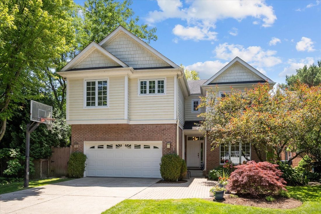 House in Wilmette, Illinois, United States 1 - 18261326