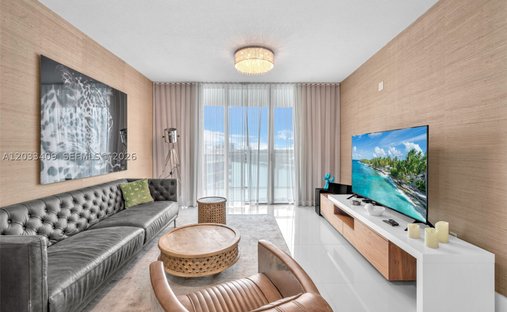 Condo in Miami Beach, Florida, United States 1