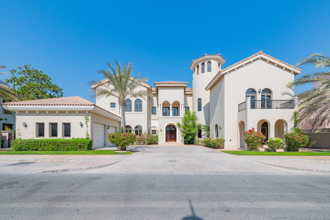 Villa in Palm Jumeirah, Dubai, United Arab Emirates 1 - 17019925
