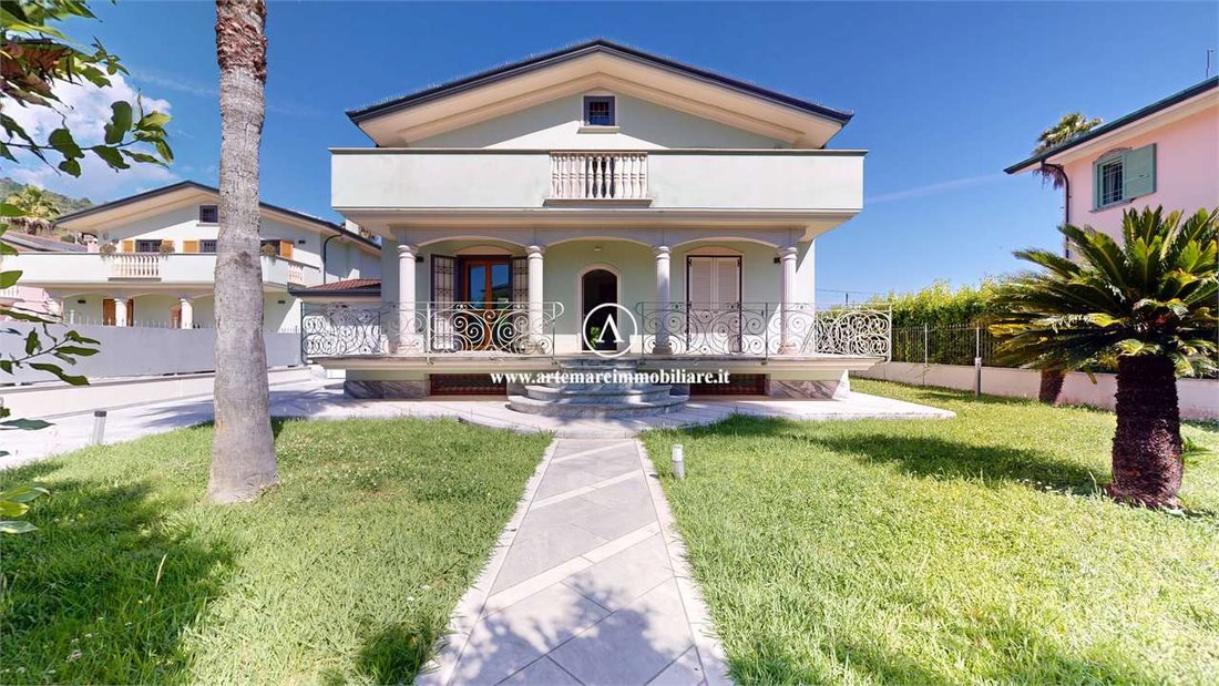 Villa in Marina Verde - Renella, Montignoso, Tuscany 2 - 18258014