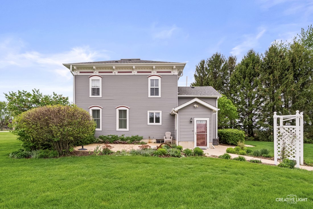 House in Sugar Grove, Illinois, United States 1 - 18264872