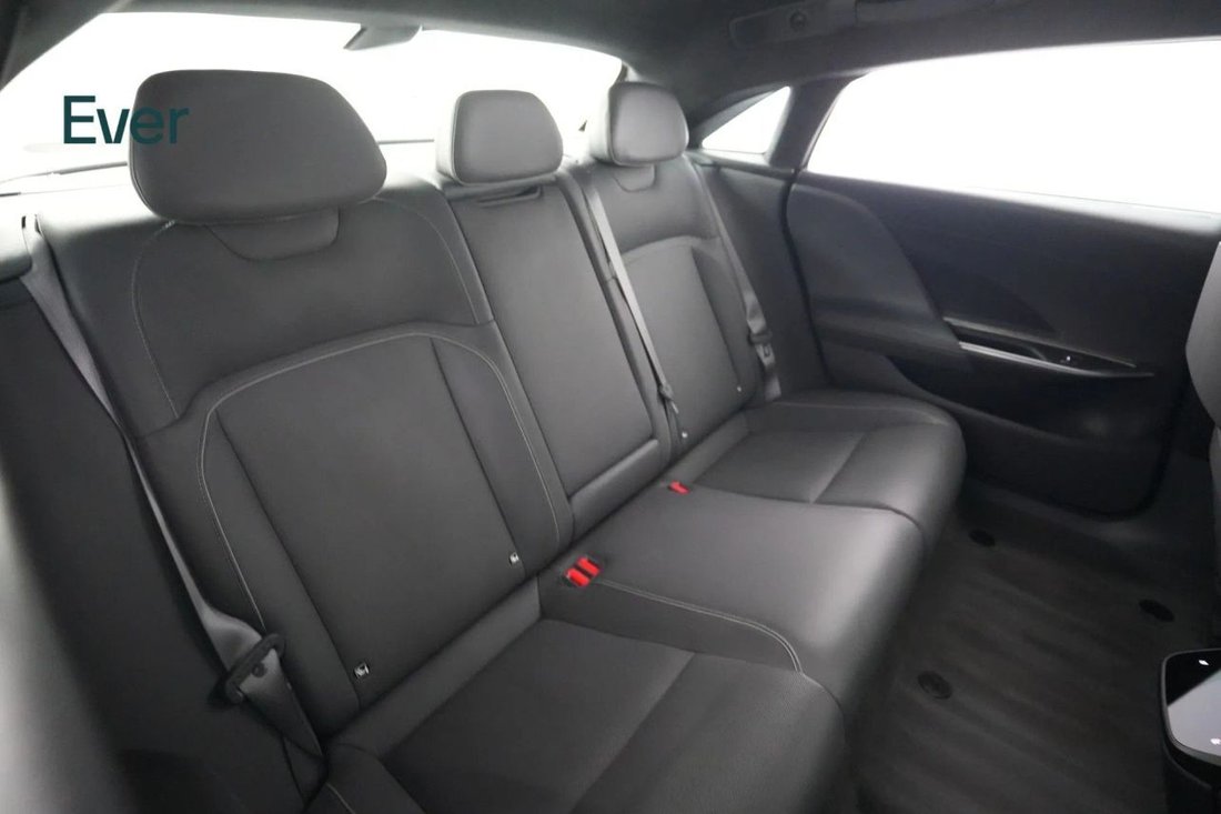 Sedan in San Francisco, CA, United States 5 - 17971020