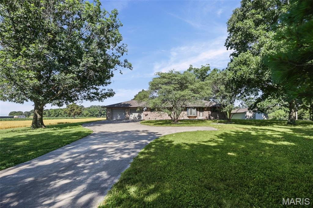House in Red Bud, Illinois, United States 1 - 18091315
