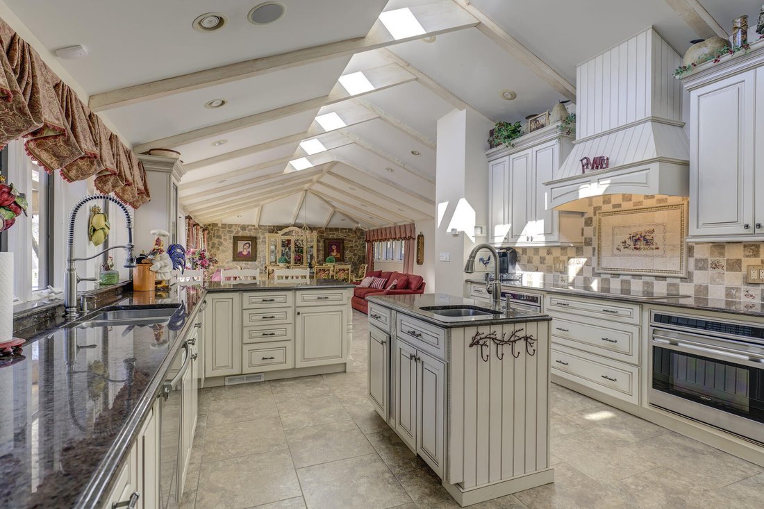 House in Laurel Hollow, New York, United States 5 - 18239729