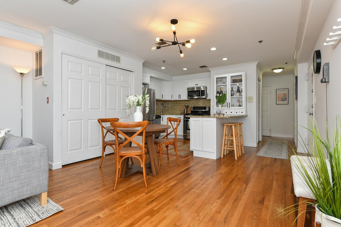 Condo in Hoboken, New Jersey, United States 3 - 18263105