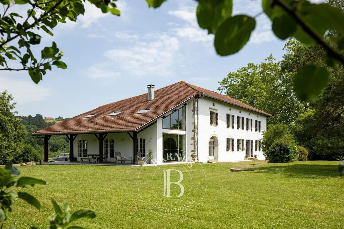 Estate in Bardos, Nouvelle-Aquitaine, France 4 - 18262265