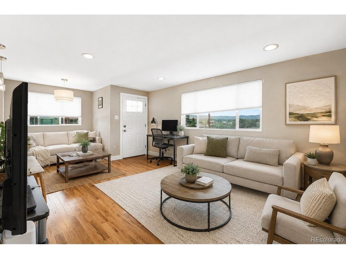 Lakewood, Colorado, United States 3 - 18184227