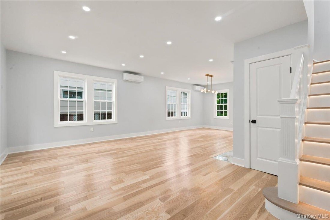 House in New York, New York, United States 4 - 18263796