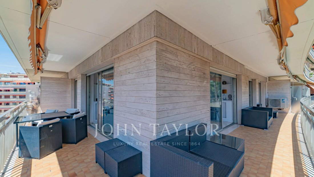 Apartment in La Californie, Cannes, France 3 - 18262341