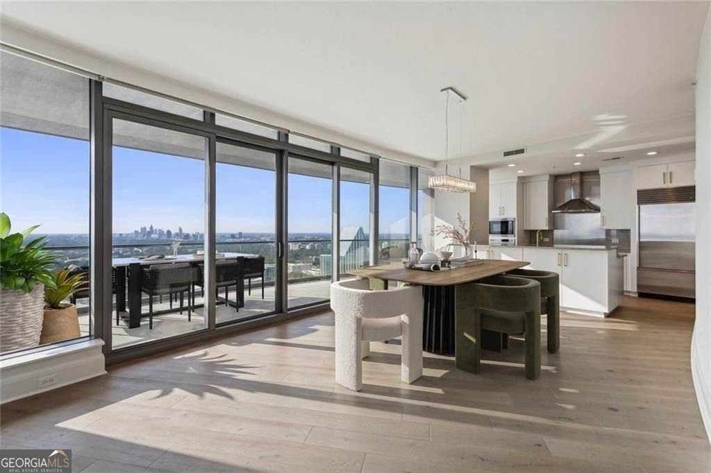 Condo in Atlanta, Georgia, United States 5 - 17866072