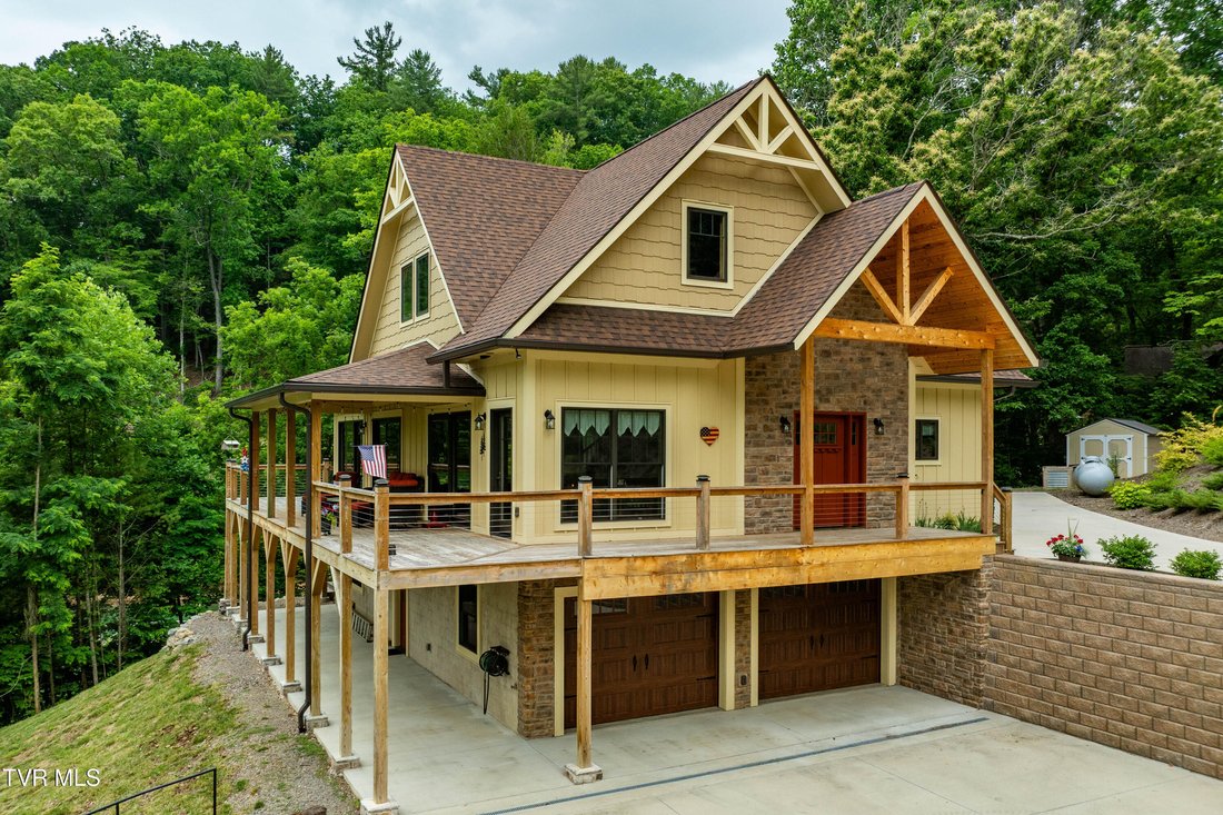House in Mountain City, Tennessee, United States 3 - 18263022
