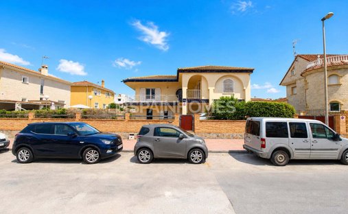 Villa in La Zenia, Orihuela, Valencian Community 1