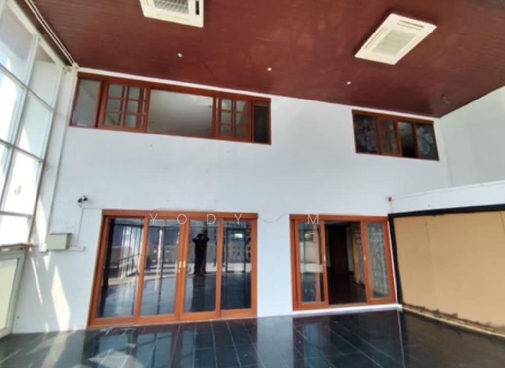 Condo in Khlong Toei, Krung Thep Maha Nakhon, Thailand 2 - 18262308