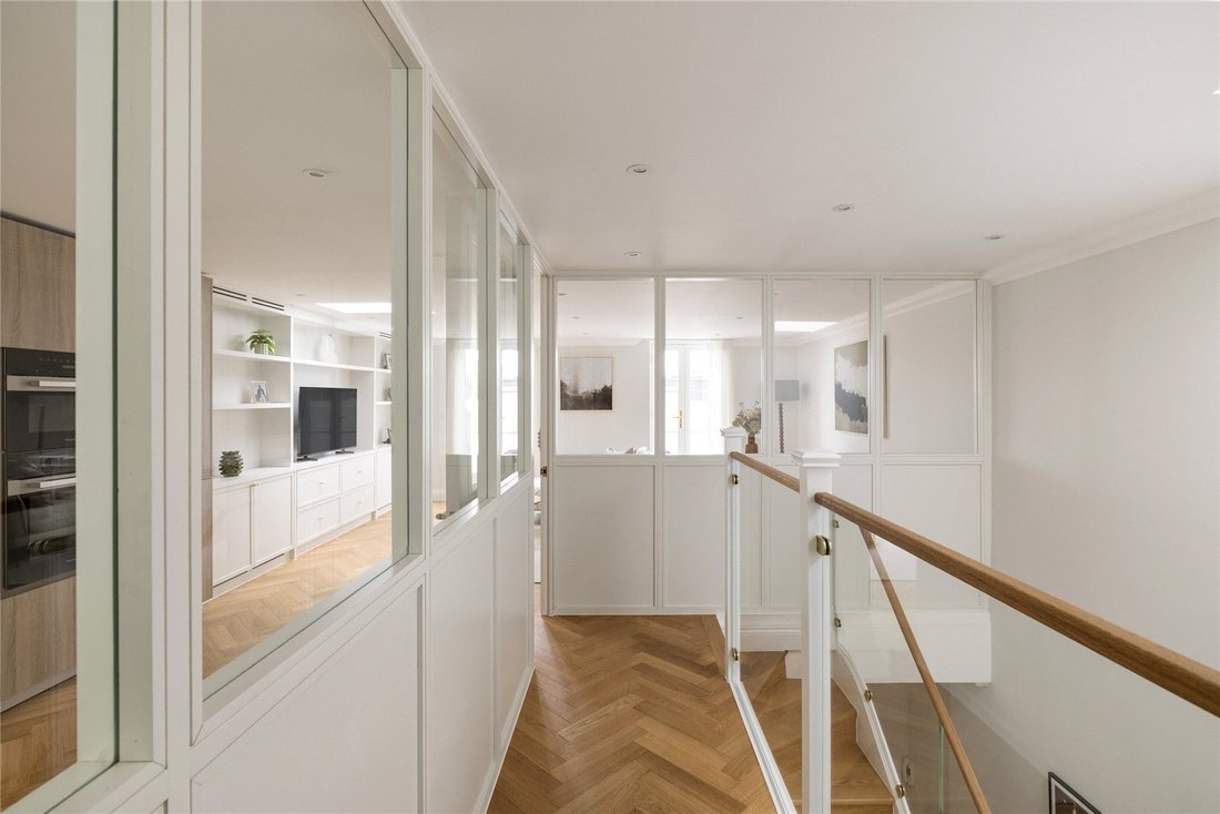 Apartment in Ladbroke Grove, Kensington And Chelsea, England 2 - 18260314