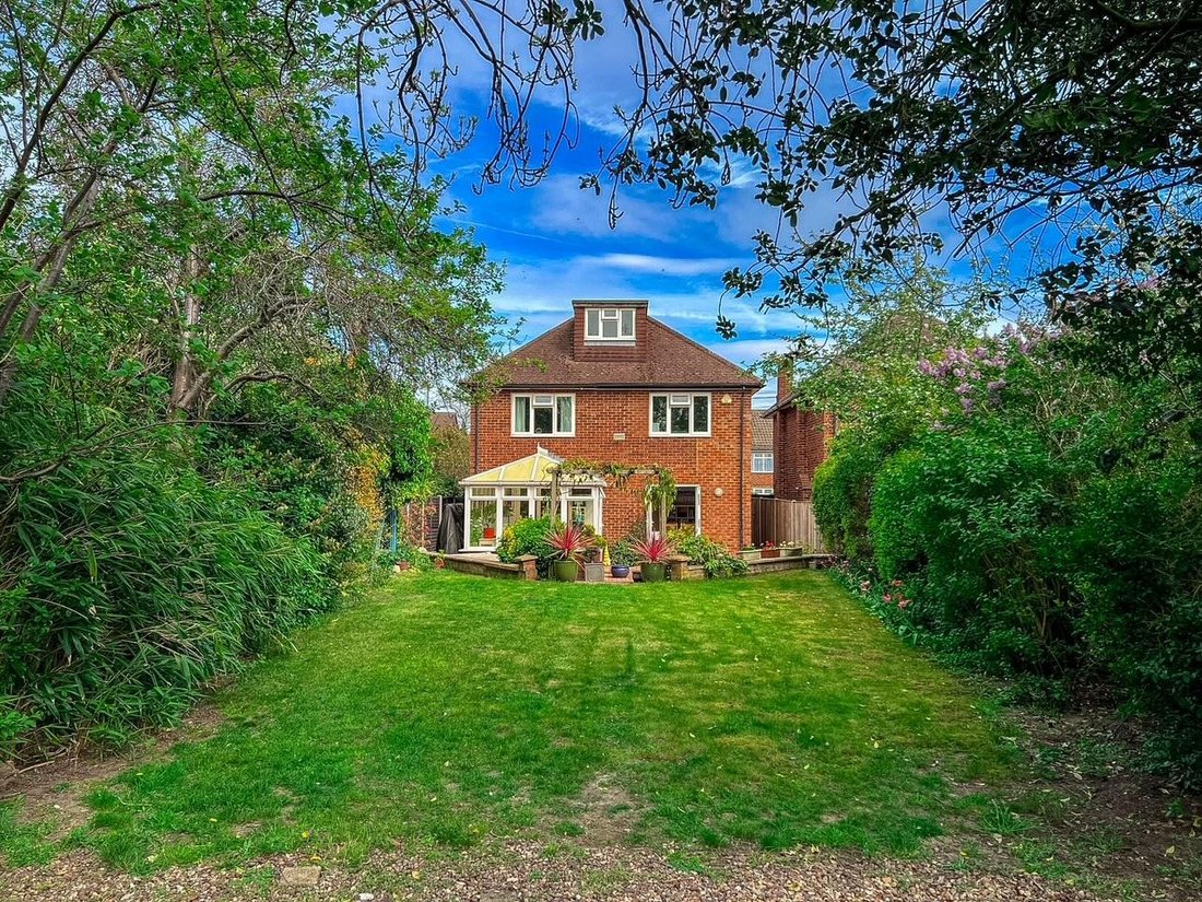 House in West Molesey, Elmbridge, England 1 - 17695992