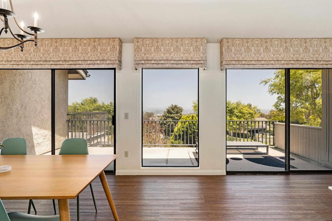 Townhouse in San Diego, California, United States 5 - 18265590