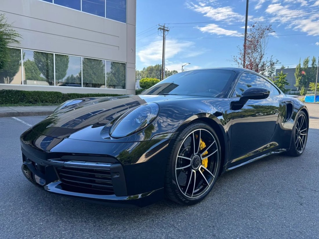 Coupe in Bellevue, WA, United States 4 - 18262558