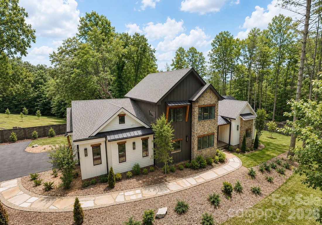 House in Brevard, North Carolina, United States 2 - 17411004