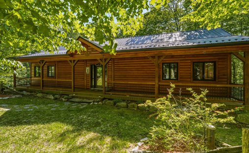 House in Shefford, Quebec, Quebec, Canada 1