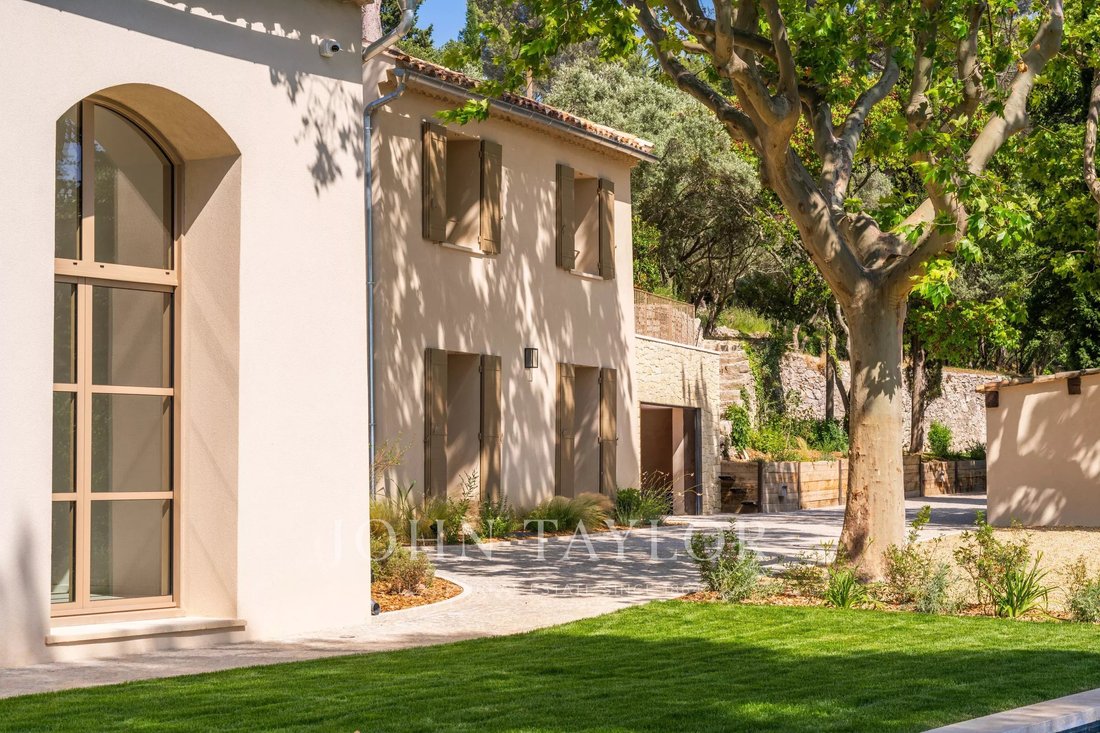 Estate in Granettes-Jauberte-Sainte Anne, Aix-en-Provence, France 5 - 18266375