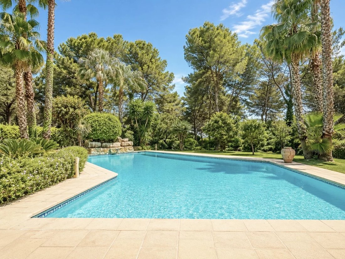 Villa in Mougins, Provence-Alpes-Côte d'Azur, France 4 - 18258676