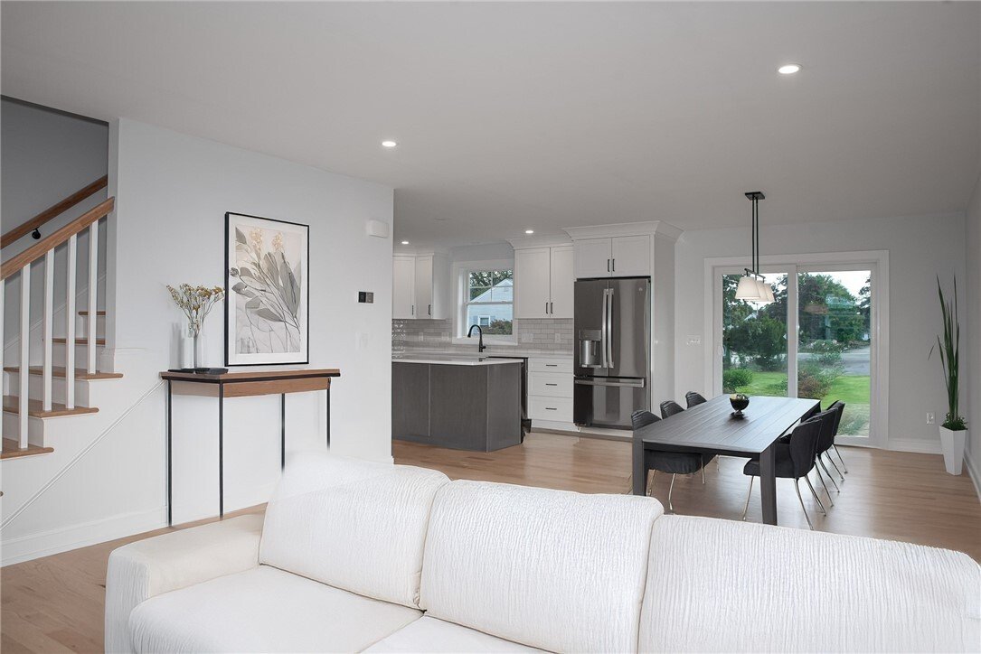 House in Warwick, Rhode Island, United States 4 - 18263477