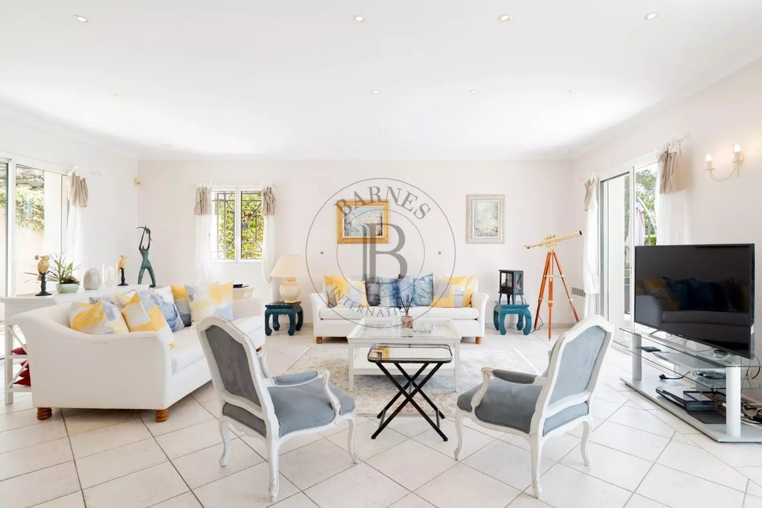 Villa in Mougins, Provence-Alpes-Côte d'Azur, France 5 - 18260255