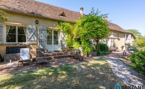 Casa a Mouleydier, Nuova Aquitania, Francia 1