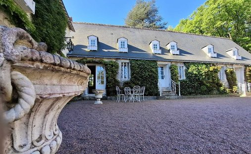 House in Grammont, Tours, France 1