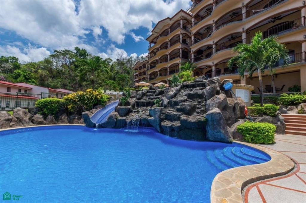 Condo in Playa Herradura, Puntarenas Province, Costa Rica 5 - 17088113