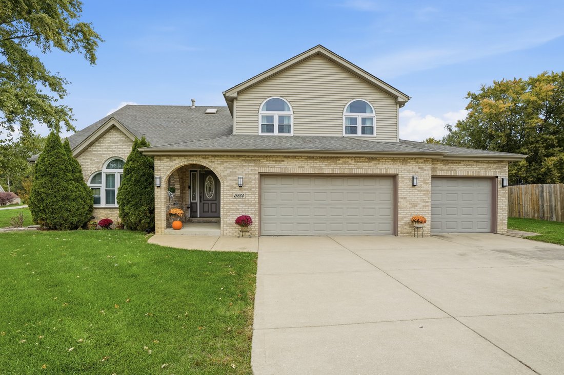 House in Mokena, Illinois, United States 2 - 18264863
