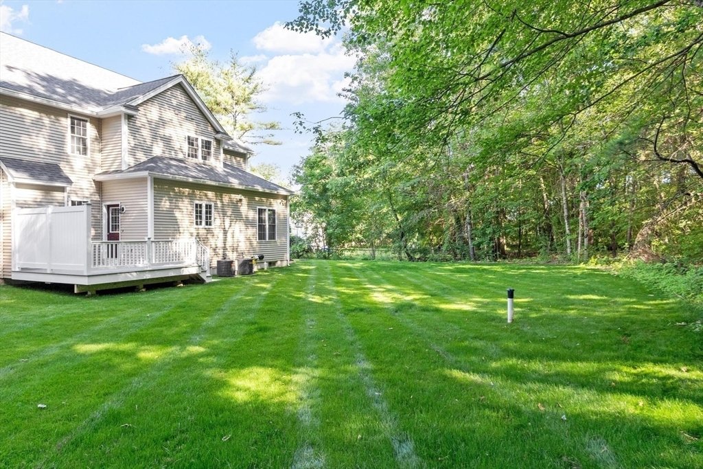 Condo in Sterling, Massachusetts, United States 2 - 18263085