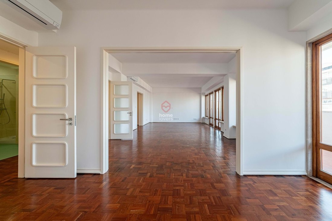 Apartment in Avenidas Novas, Lisbon, Portugal 1 - 18262809