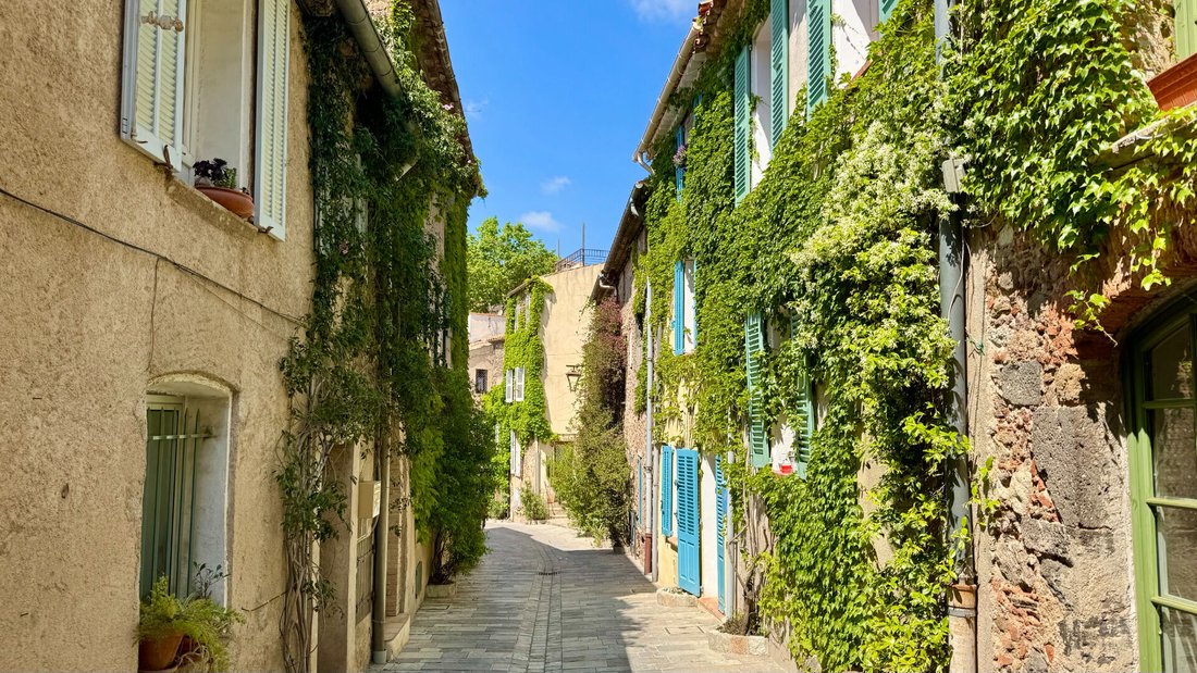Villa in Grimaud, Provence-Alpes-Côte d'Azur, France 2 - 18262487