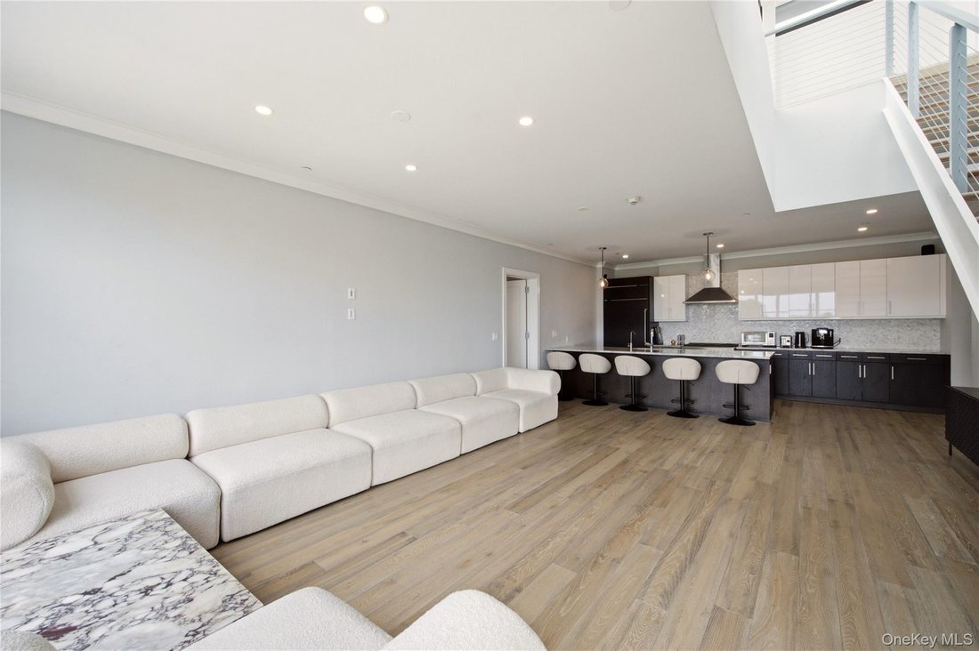 Condo in Glen Cove, New York, United States 4 - 18261654