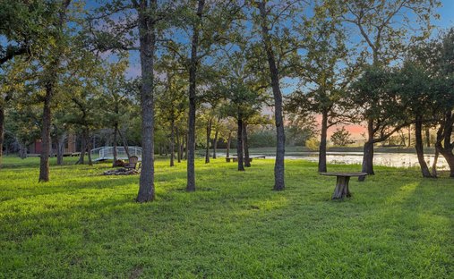 Farm Ranch in Carmine, Texas, United States 1