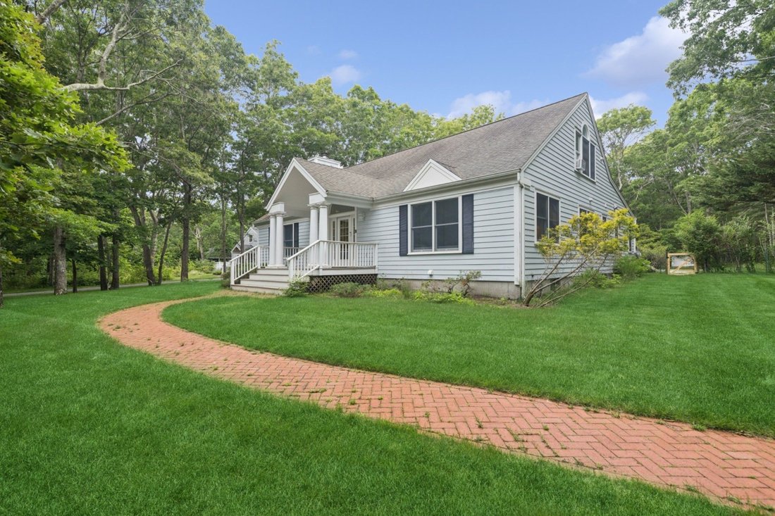 Bridgehampton, New York, United States 2 - 18261727