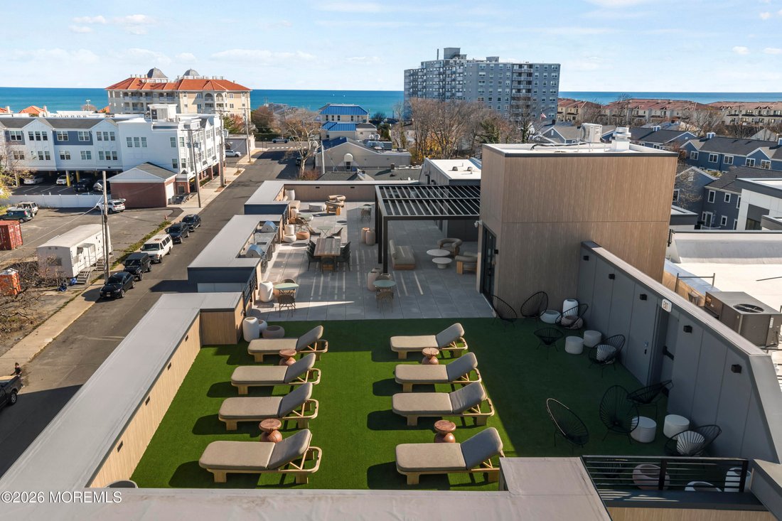 Condo in Long Branch, New Jersey, United States 5 - 18263411
