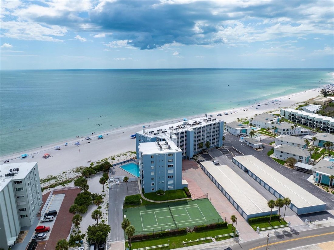 Condo in Holmes Beach, Florida, United States 2 - 18264380