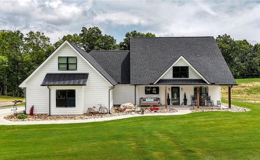 House in Calhoun, Georgia, United States 1