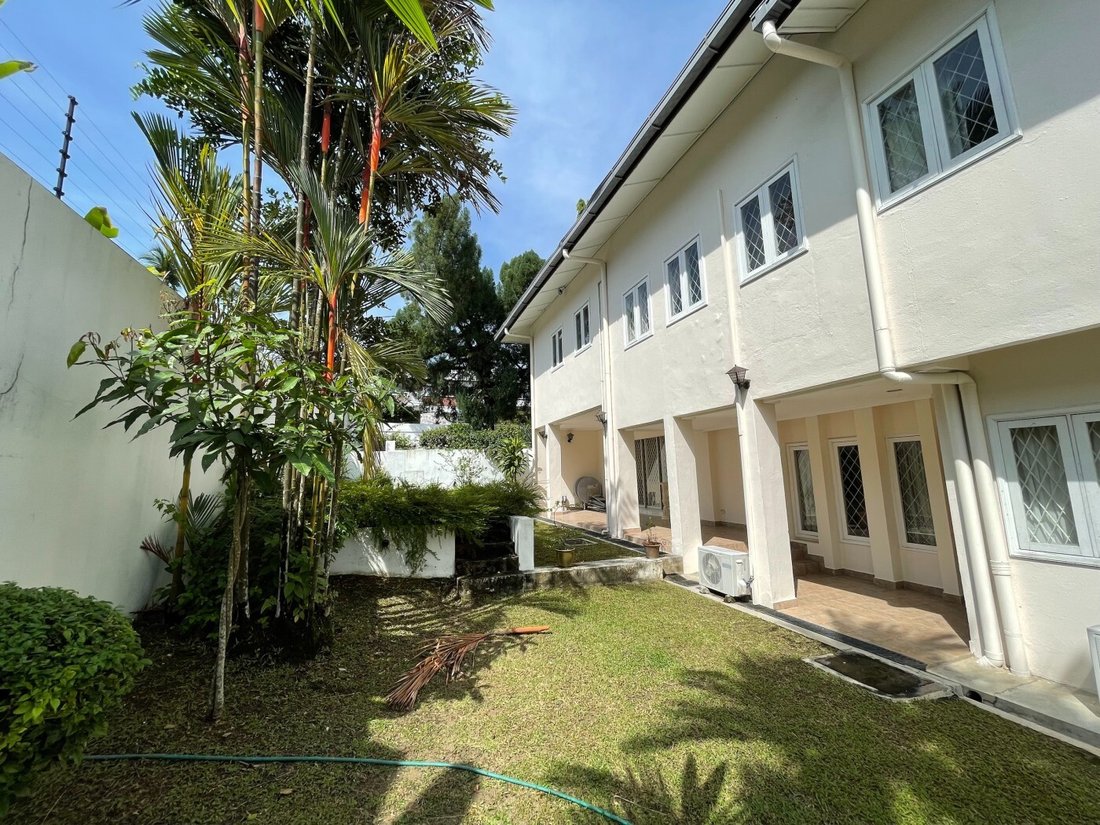Ampang Jaya, Selangor, Malaysia 5 - 18260848