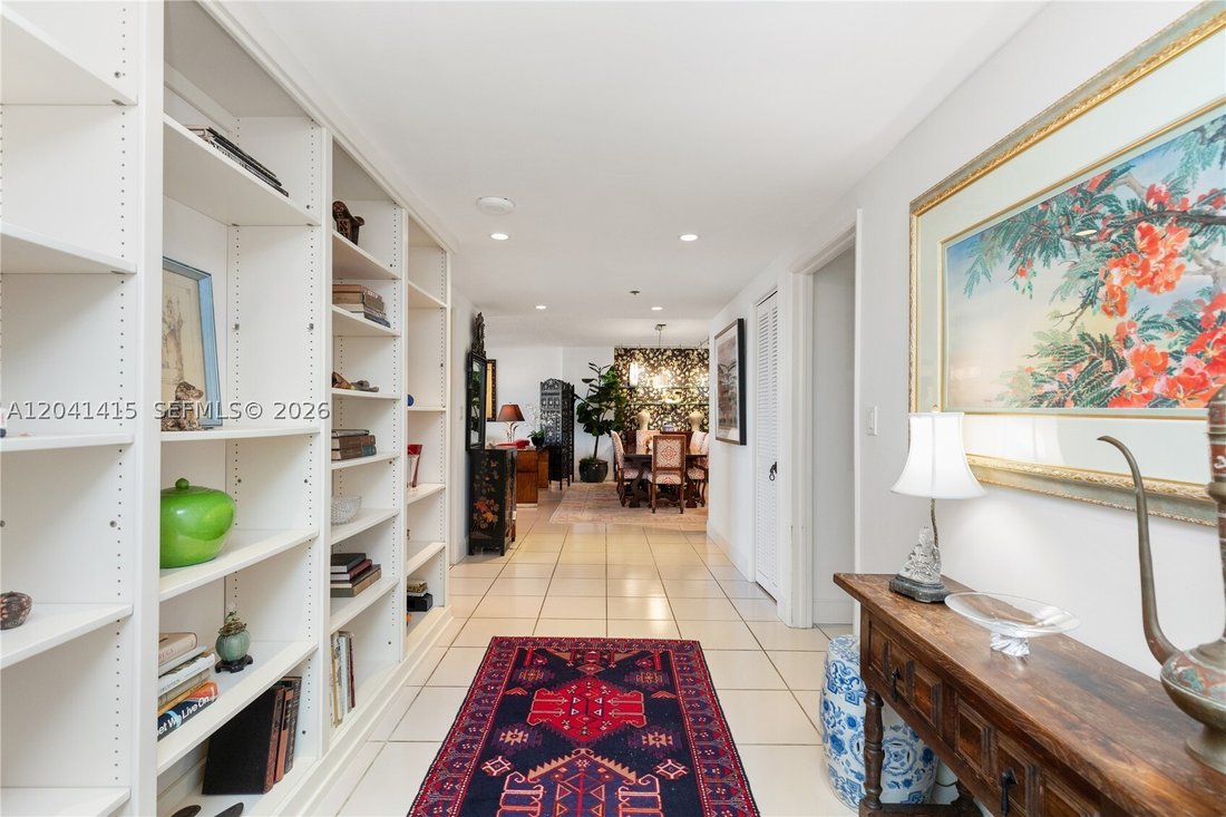 Condo in Miami, Florida, United States 2 - 18265978