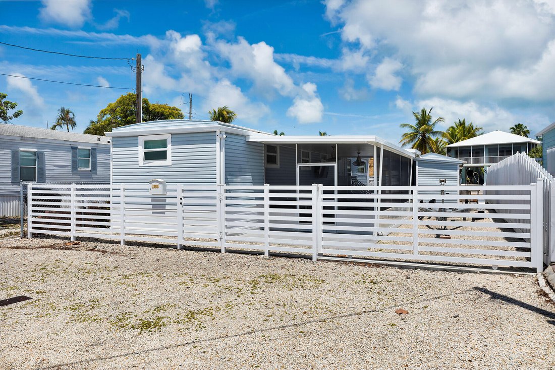 Key Largo, Florida, United States 3 - 18263225