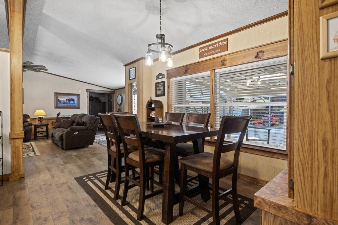 Avinger, Texas, United States 5 - 18262954
