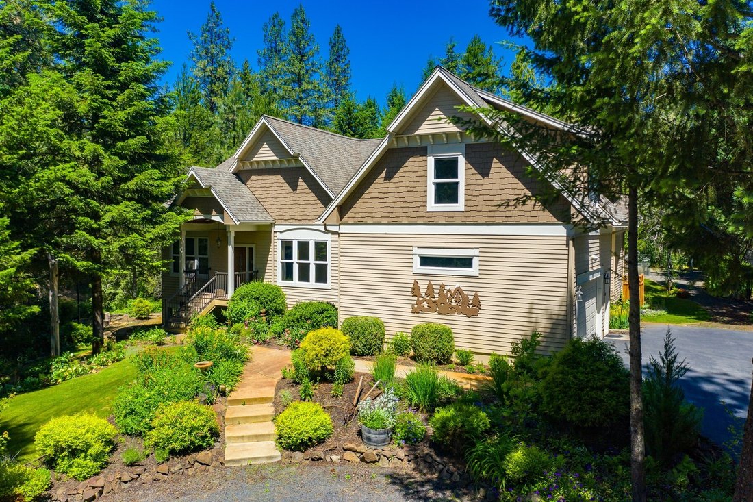 House in Chattaroy, Washington, United States 1 - 16815565