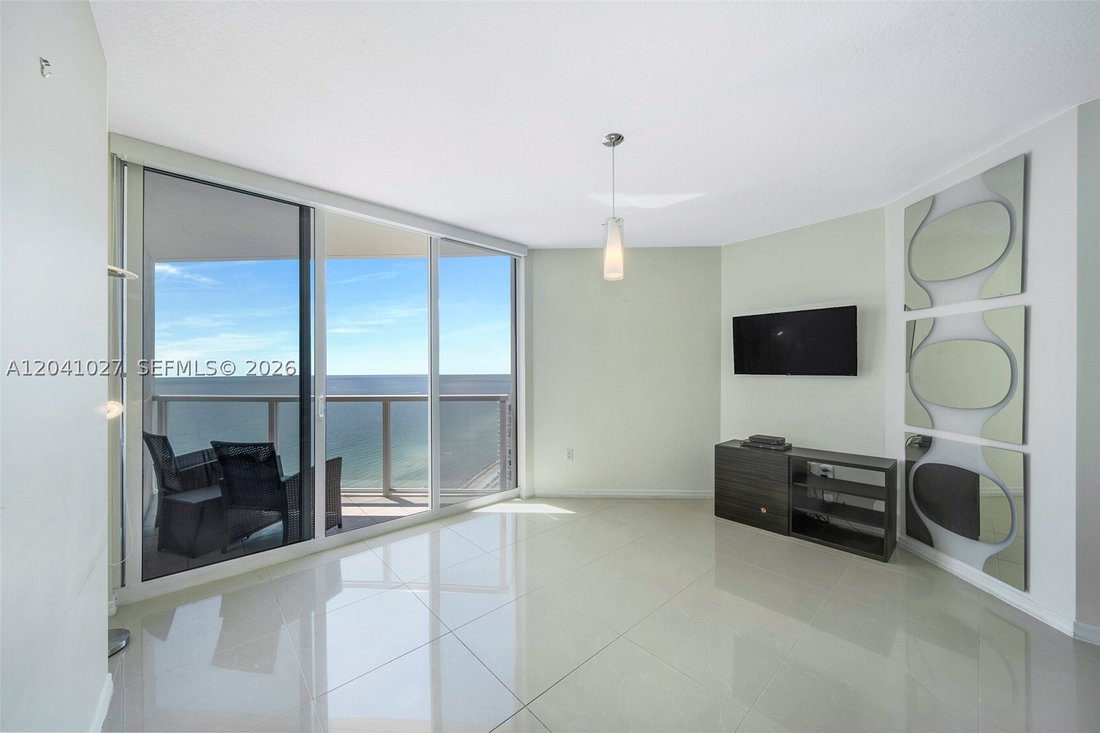 Condo in Sunny Isles Beach, Florida, United States 3 - 18264393