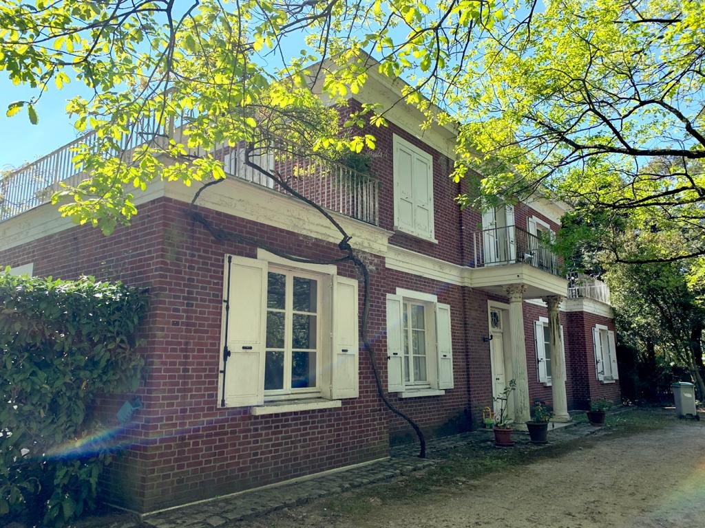 House in Saint-Cloud, Ile-de-France, France 1 - 18265807