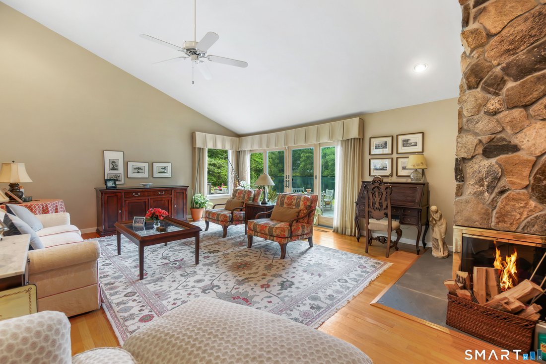House in Stamford, Connecticut, United States 4 - 18164934