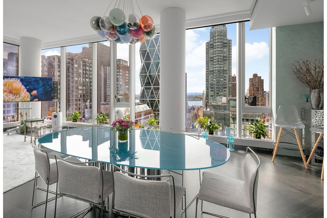 Condo in New York, New York, United States 4 - 18261665