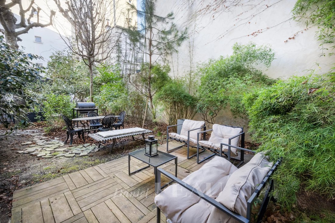 Apartment in Batignolles-Cardinet, Paris 17e Arrondissement, Paris 1 - 18261908